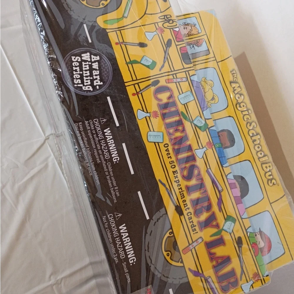 Magic School Bus Chemistry Lab Science Kit 50 Experiments Young Scientists Club